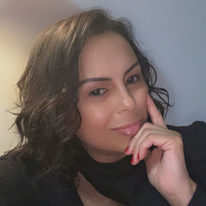 Meet your Posher, Claudia